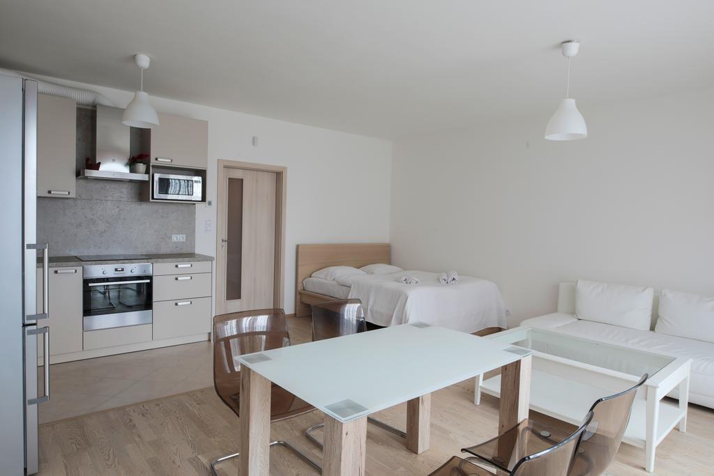 Ferienwohnung Enjoy In Garden Prag Exterior foto