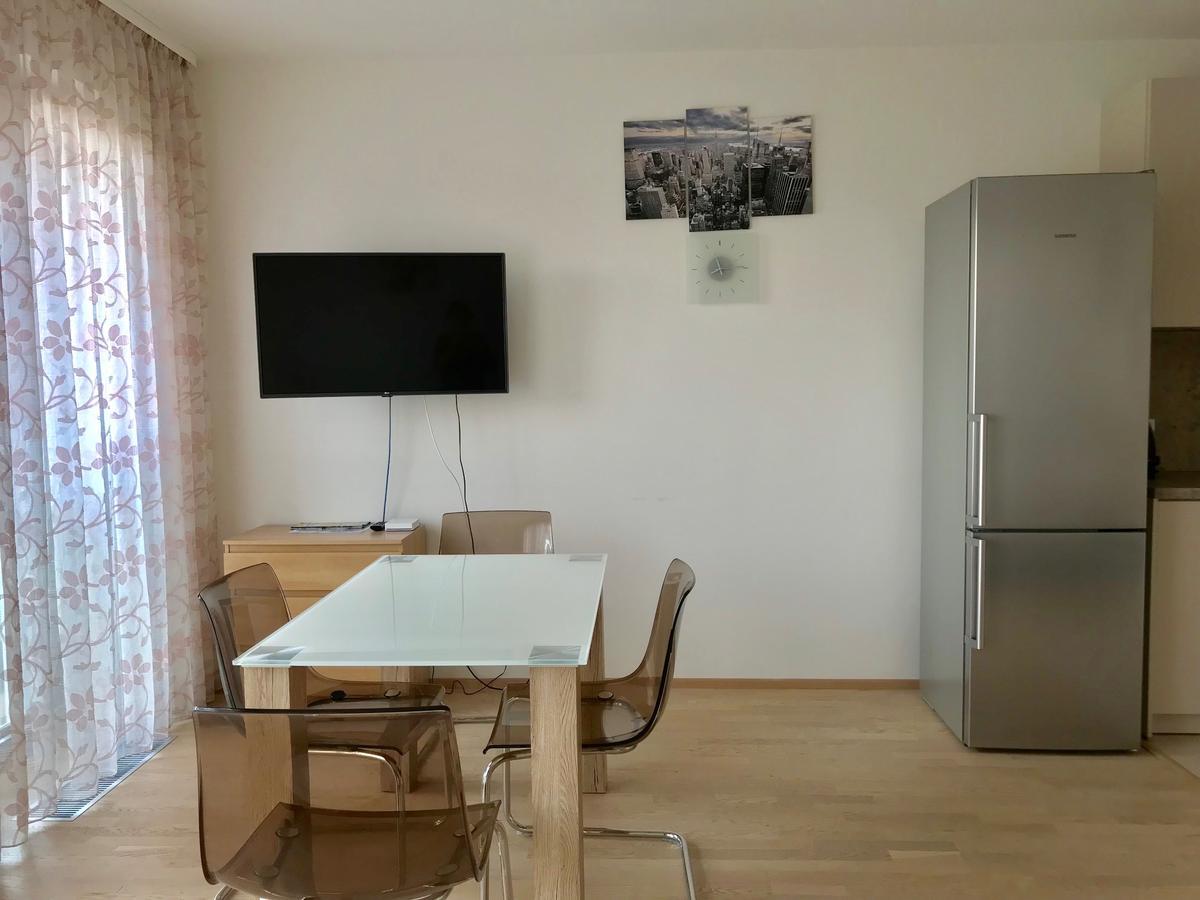 Ferienwohnung Enjoy In Garden Prag Exterior foto
